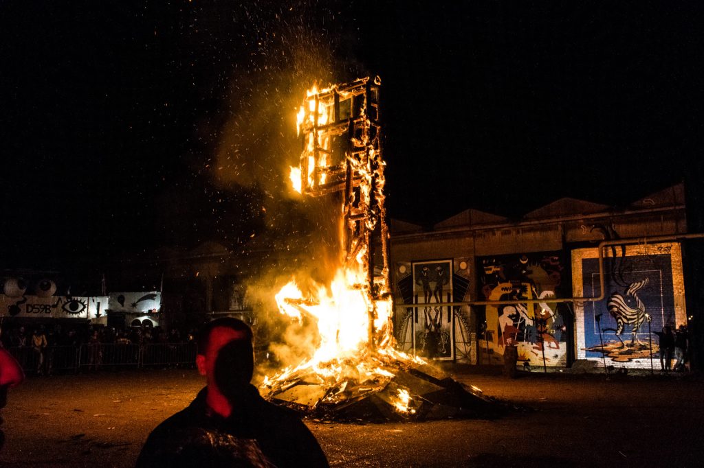 The famous bonfire of Devet Festival
